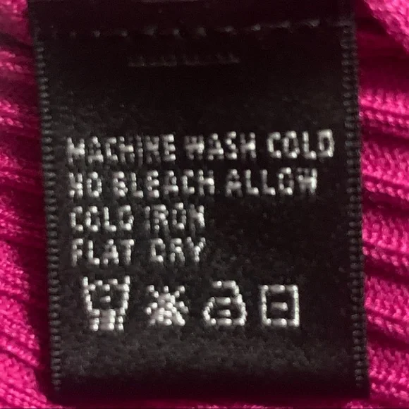 August Silk Women's Pink Crew Neck Sweater - Picture 4 of 5